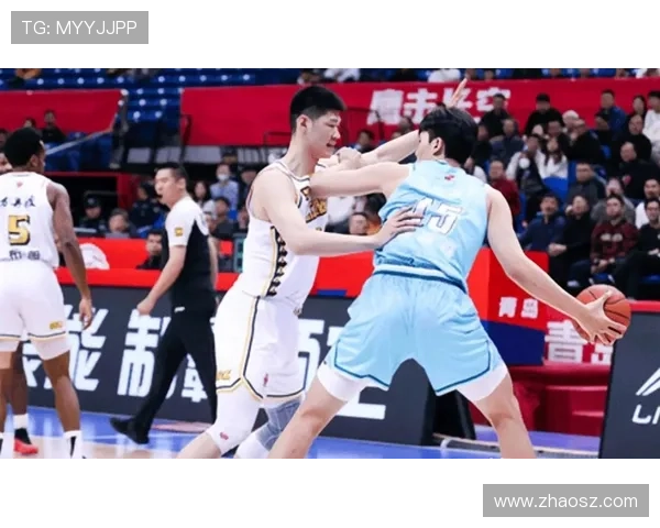 新疆官媒赞胡金秋暗讽队长之举