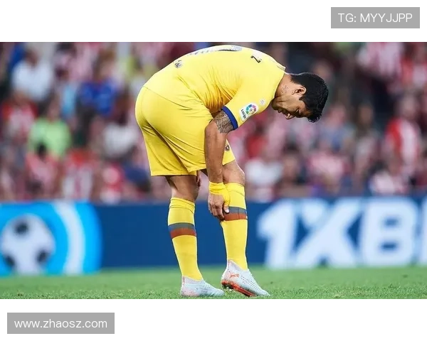 无大碍,记者:巴萨后卫多明格斯只是右腿比目鱼肌超负荷